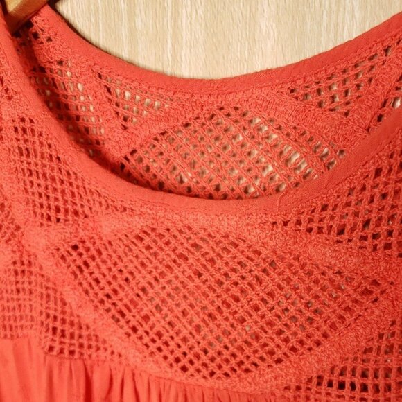 Liz Lange Maternity Sleeveless Flowy Top Small - Picture 3 of 6